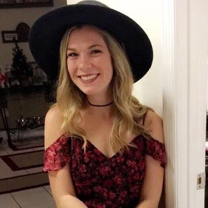 Meet your Posher, Taylor